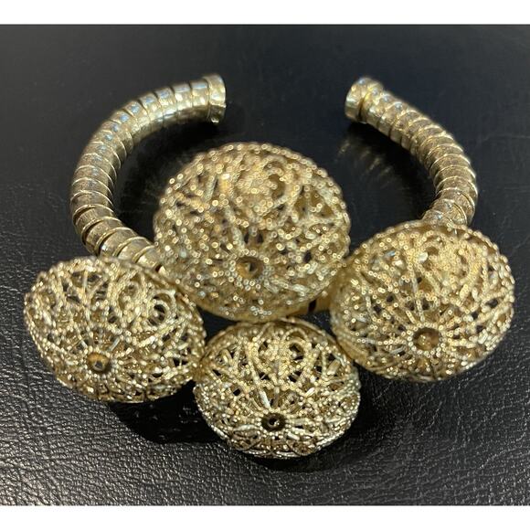 GOLD COLORED EARRINGS HEADWEAR BRACELET COSTUME JEWELRY HEAD FILIGREE BALL - Picture 4 of 5